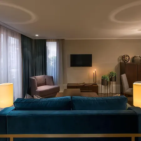 Karakoy Port 4*