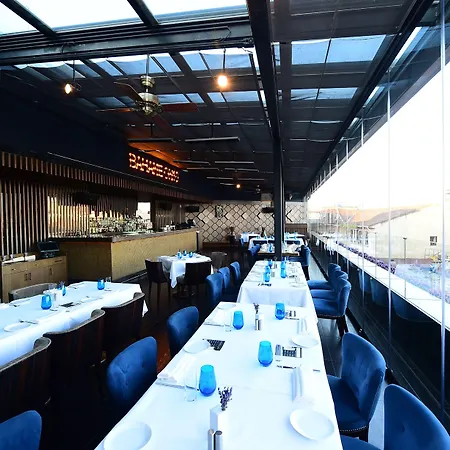 Karakoy Port ホテル