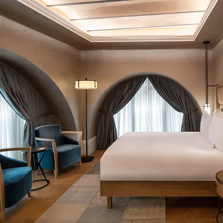 Hotel Karakoy Port 4*