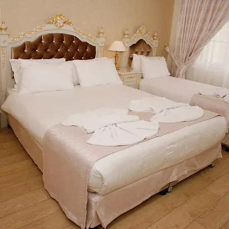 Karakoy Port 4*